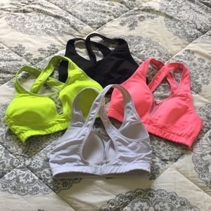 Saucony Curved Crusader Running Bras